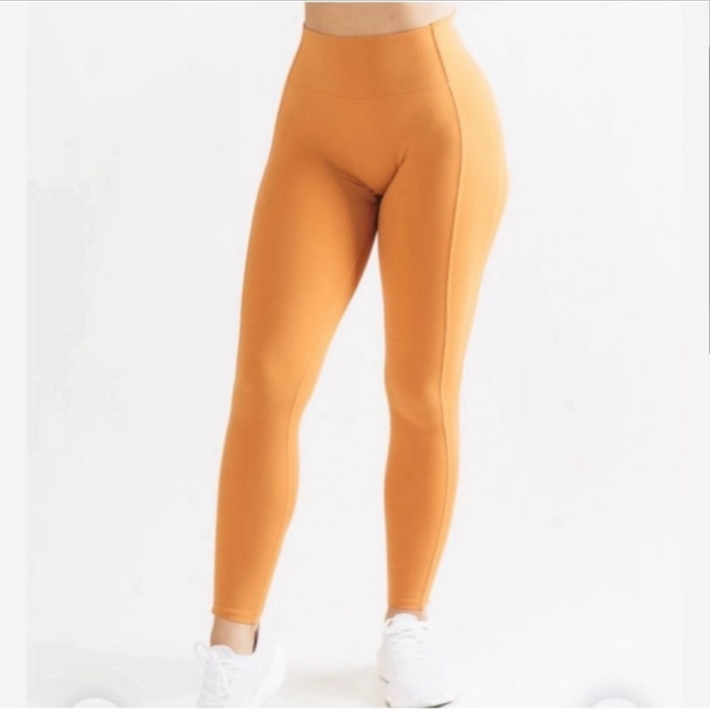 Alphalete Pulse Kinetic Leggings 🧡